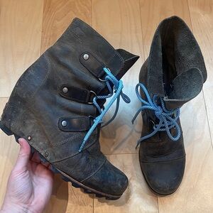 Sorel Joan of Arctic Leather Wedge II Boot Size 9